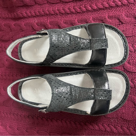Alegria Tile Me More Black Leather Kendra T-Strap Sandals Size 40 Size 9.5/10 - Picture 4 of 13